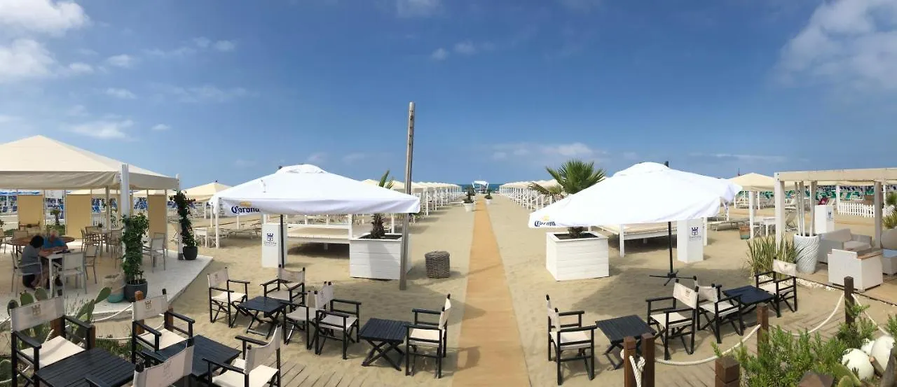 Teresita Wellness Club Apartment Viareggio 0*,  Italy