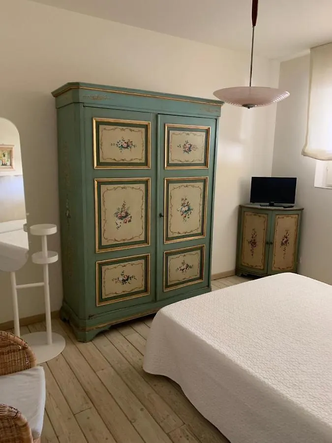 Teresita Wellness Club Apartment Viareggio 0*,  Italy