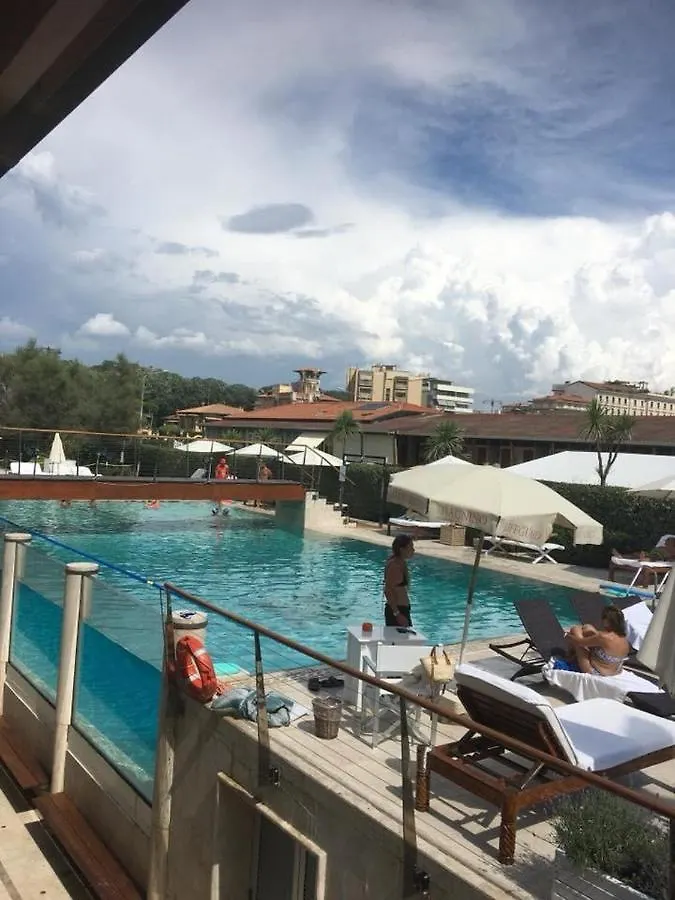 Teresita Wellness Club Apartment Viareggio