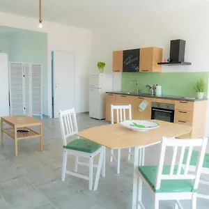 https://fior-di-sicilia-loft.sicilyhotelsitaly.net